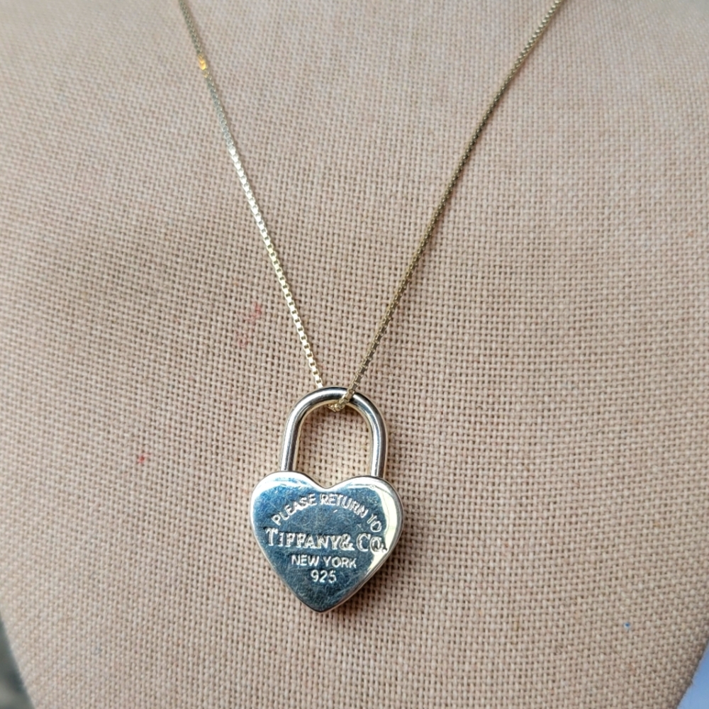Vintage Sterling 'Return to Tiffany' Love Lock Necklace with Sterling Chain